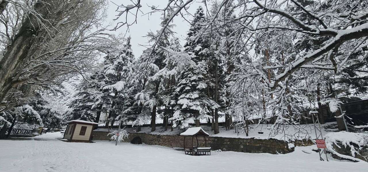 Konya’da kar kalınlığının 1 metreye yaklaştığı ilçe şölen sunuyor 32